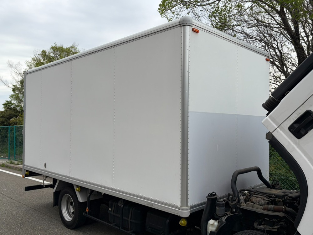 トラボディ | トラボディでは中古トラックの載せ替え用ボディ、倉庫
