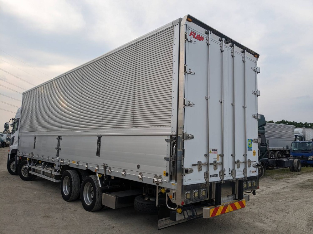 鹿児島発☆2t(小型)トラック 保冷コンテナ☆倉庫代わりに！！